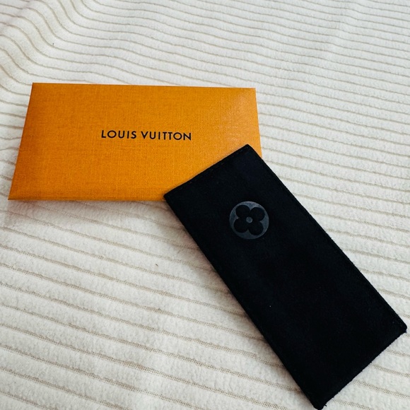 Louis Vuitton Black Suede like Lipstick Holder Sleeve New - Picture 4 of 6